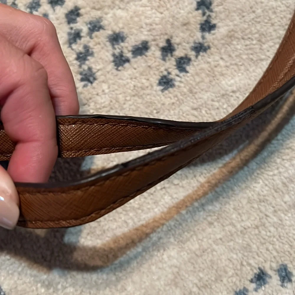 *SOLD*Brown Michael Kors Purse - Picture 4 of 7